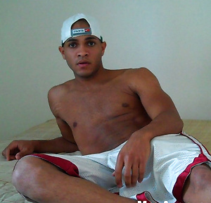 Latino amateur man Joey Shadow jacking off dick