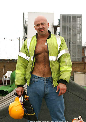 Hairy Construction Workers - Carlo Cox and Ray Stone