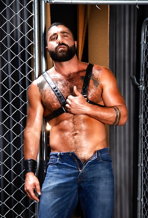 Manscent by Raging Stallion image 5