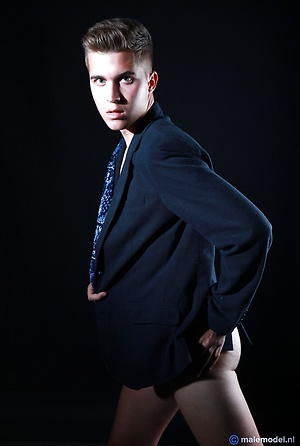 Alejandro Stripping by Male Model image 4
