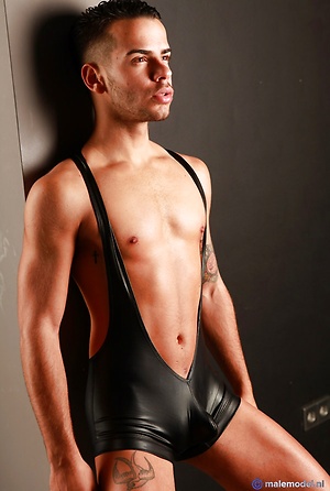 Juanjo feeling hot in bed by Male Model image 3