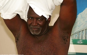 Big Black Daddy Acey solo