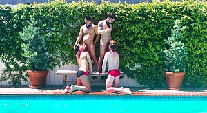 Poolside 4-Way