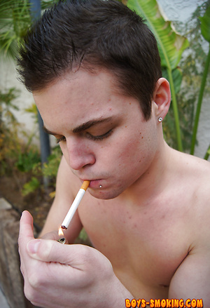 Skater Dustin Smoke And Stroke