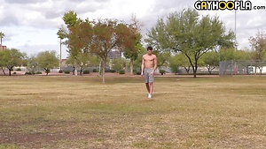 Big Muscular Jock Bryce Beckett Jerks Off