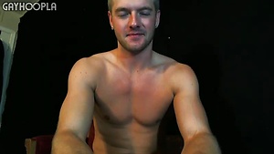 Sean Holmes Performs The Same Act! It's AMAZING! by Gayhoopla image 9