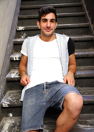 Amateur Aussie porn star Chris Bass
