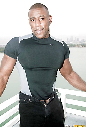 Brutus Black Shows Off. by BlackNHung image 1