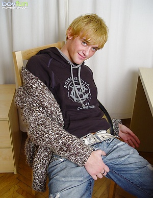 Filip Schubert masturbates on his computer desk.