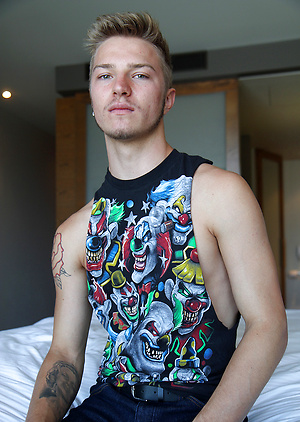 Aussie boy Sarpa Van Rider's first porn shoot