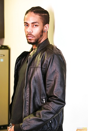 XL, Jin Powers by Next Door Ebony image 1