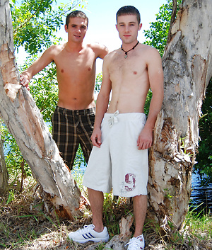 Tim Vander fucks Kurt Wild by College Dudes image 1