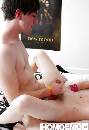 Indie Guy Fucks Cute Emo Boy With His Big Dick by HomoEmo image 8