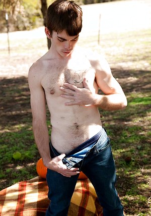 Nick Holiday by Bulldog Pit image 5